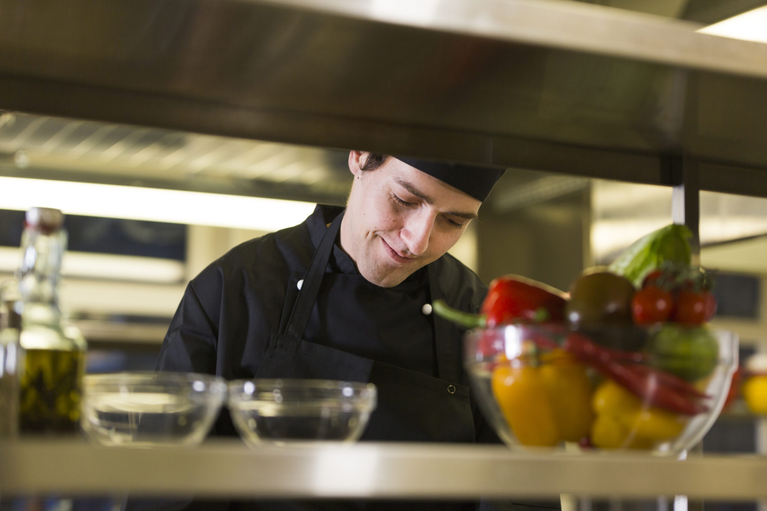 chef-preparing-recipe